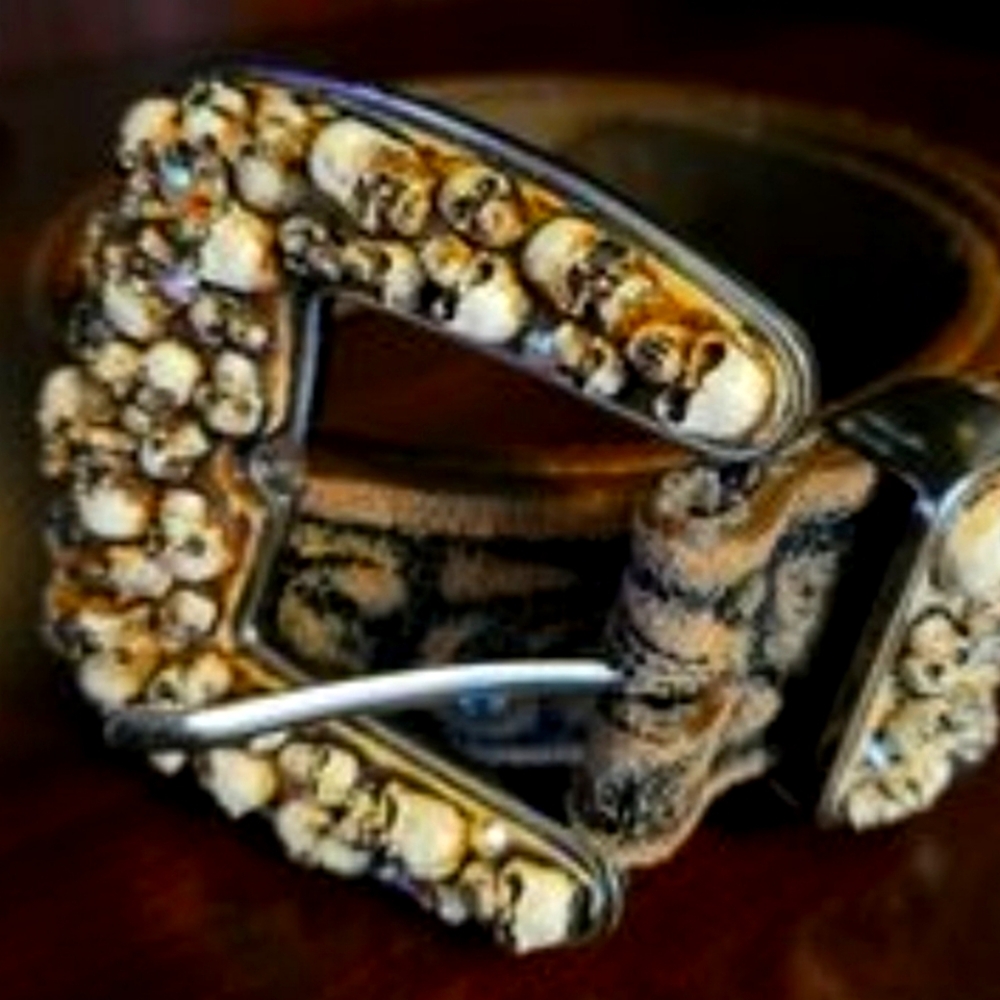 Vtg Vera Pelle Classico Italia Skull Catacombs Belt Tooled Leather Gothic Y2K